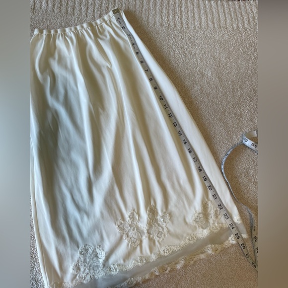 Vintage Val Mode Half Slip Lace Appliqués - Picture 6 of 7